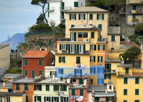 la baia di rio 2 ( antico portico) Riomaggiore